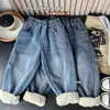 Calça Jeans de Lã de Cordeiro Infantil 2025 Inverno Meninos e Meninas Cor Sólida Bigodes de Gato Estilo Coreano Calça Scimitar do Papai Venda por Atacado