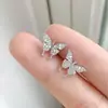 Aretes Dinámicos de Mariposa para Mujer Sin Perforaciones, Accesorios para Orejas de Estilo Minimalista Modernos y Únicos, Set de Aretes Simple y Compacto