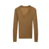 Elegante suéter de punto casual con cuello en U para mujer, nuevo estilo otoño 2026, de manga larga, corte ajustado, versátil suéter interior con escote bajo