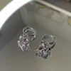 Brincos Estilo Ins Exquisitos Coração Borda de Diamante Rosa Coração Delicado Brincos de Metal Embelezados com Zircônia Prontos para Venda