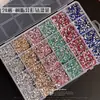 Caja de 24 Compartimentos de Pedrería Irregular de Fondo Plano de Resina para Uñas, Mini Pedrería para Rellenar Espacios, Uñas Acrílicas de Presión, Accesorios para Uñas