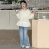 Conjunto de Primavera y Otoño para Niñas 2026 Estilo Coreano Moderno Conjunto de Camisola de Punto y Jeans para Niños Mayores