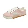 2026 Zapatos Blancos Mujer Otoño Nuevo Estilo Versión Coreana Estrella Mujer Estudiante Casual Deportes Versátil Zapatos de Tabla Estilo Callejero HB563