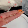 Brincos Exquisitos Mini Coração Borboleta de Prata Esterlina S925 para Mulheres Popular Estilo Fada Simples Versátil Atacado