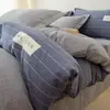 Conjunto de Roupa de Cama de Flanela de Algodão Lavado com Estampa Fresca Quatro Peças Lençol Capa de Edredom Fronha Fronha Conjunto de Três Peças para Cama de Solteiro de Dormitório Estudantil