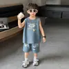 Conjunto de Colete de Verão Novo Estilo para Meninos 2026, Conjunto de Duas Peças com Colete de Jeans Macio Estilo Coreano e Calça de Cinco Pontos para Meninos