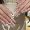 Joyería para uñas de rosa suave tallada mixta, resina explosiva, halo degradado, camelia rosa, joyería para uñas al por mayor