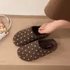 Zapatos Birkenstock de Suela Gruesa con Lunares y Punta Cerrada Semiabiertos para Mujer Ropa Exterior 2026 Nuevo Otoño/Invierno Mula con Forro de Terciopelo Pantuflas de Algodón Birkenstock