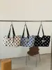 Bolso de Mano de Gran Capacidad a Lunares de Moda para Mujer 2026 Verano Nuevo Estilo Coreano Nicho Bolso de Hombro para Viajes Diarios Bolso Tote