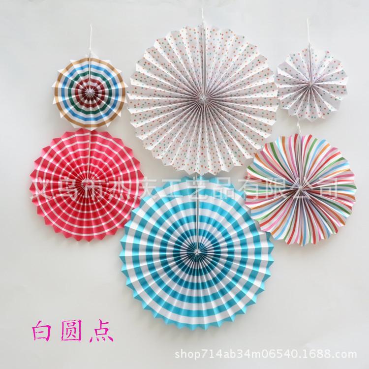 白圆点
