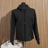 Chaqueta hardshell a prueba de viento e impermeable para pareja, para senderismo y viajes al aire libre, con costuras selladas y capucha 13232