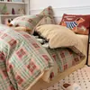 Juego de Cama de Cuatro Piezas de Algodón Puro Ab Surface Terciopelo de Leche Invierno Engrosado Funda de Edredón de Terciopelo de Coral Juego de Tres Piezas para Dormitorio de Estudiante con Forro de Lana