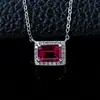Pingente Quadrado de Rubi Cultivado Estilo Dinheiro Antigo S925 Prata Colar de Diamante Zhou Hengfu Jewelry com um Toque Único e Sofisticado