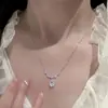 Colar de aço titânio com pérolas e zircônia estilo coreano inspirado no 'ins', corrente de clavícula de luxo leve nicho de alta qualidade, acessório de corrente de pescoço elegante para mulheres