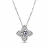 Collar transfronterizo europeo y americano de plata de ley 925 con colgante de trébol de cuatro hojas de moissanita, collar versátil de moissanita de 1 quilate para mujeres al por mayor