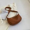 Bolso popular de este año para mujer 2023 nueva moda simple bandolera tipo silla de montar diseño nicho bolso dumpling bolso mensajero