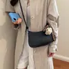 Bolsa de Almohada Versátil Chic de Nicho Coreano Nueva Moda Simple Bolso Tejido de Mano Bolso de Hombro Único de Alta Gama