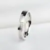Fábrica de Joyería Dongguan Venta al por Mayor Anillos de Acero de Titanio Incrustados con Diamantes, Elegantes y Exquisitos, Femeninos, Sencillos y Versátiles, Anillos Estilo Coreano