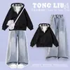 Conjunto Versátil de Dos Piezas para Niñas, Tendencia Primavera y Otoño, Nuevo Estilo, Chaqueta con Capucha de Manga Larga a Cuadros y Retazos, Combinada con Jeans