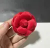 Ornamento de Flor de Camélia de Veludo com 6,1 cm de Diâmetro, Pequeno Acessório de Flor Perfumada, Broche Presilha de Cabeça Flor, Acessório de Cabelo Versátil