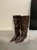 Botas Femininas Pontudas Plissadas com Salto Bloco de Tubo Alto Emagrecedoras Fashion, Botas Longas Vintage Estilo Hot Girl, Botas Femininas para Início de Outono