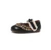 Zapatos de Princesa para Niñas 2026 Otoño Nuevo Vintage Mary Jane Planos Infantiles Moda de Principios de Otoño Suela Suave Zapatos de Cuero para Niñas