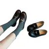 Mocassins vintage super macios de couro bovino para mulheres, sapatos slip-on versáteis com salto grosso e bico redondo, sapatos de couro genuíno com acabamento desgastado estilo britânico
