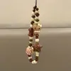 Estilo Livro Vermelho Pequeno Gato Marrom Cor Café Corrente para Celular Estrela de Cinco Pontas Feita à Mão com Contas Couro Preto Curto Lanyard para Câmera CCD
