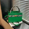 Primavera 2026 Nuevo Bolso de Hombro Cruzado Cuadrado Pequeño de Alta Gama con Parches y Estampado de Piel de Serpiente, Moderno, Versátil, Simple, Elegante