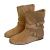 Botas da moda para mulheres, bico redondo, camurça, com tiras cruzadas e fivelas, salto interno, botas western de cano médio, estilo retrô e casual