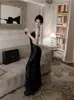 Elegante Vestido de Tirantes Sexy para Eventos Sociales Verano Nueva Moda Ajustado Adelgazante Cuello en V Cintura Cola de Pez Cadera