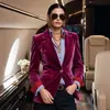 Sitio web independiente Blazer de terciopelo vintage transfronterizo europeo y americano para mujer con solapa de un botón y puños de color contrastante, chaqueta pequeña de corte ajustado