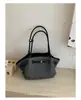 Bolso de Hombro Retro de Gran Capacidad para Mujer Verano 2025 Nuevo Estilo Nicho Alta Apariencia Bolso de Mano para el Trabajo y el Viaje