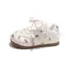 Zapatillas de entrenamiento alemanas para niñas 2026 otoño nuevo modelo zapatillas deportivas de malla transpirable para niñas zapatillas casuales versátiles de suela blanda antideslizantes