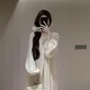 Suave e romântico~Camisola de crepe bolha para mulheres, vestido de manga comprida floral em renda, estilo francês primavera e outono, pode ser usado fora, estilo longo para dormir