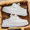 Novos Sapatos Masculinos Primavera 2026, Tênis Brancos, Sapatos Casuais Masculinos para Adolescentes, Tênis Masculinos Versáteis, Sapatos Masculinos Clássicos e Modernos