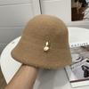 Gorro de lavabo grueso de punto de cachemira de otoño e invierno para mujer, estilo coreano, nueva moda, gorro de pescador cálido artístico a juego para mujer.