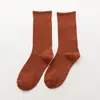 Calcetines de Felpa Blancos para Mujer Verano Color Puro Estilo Japonés Calcetines de Media Pantorrilla para Mujer Calcetines Ins de Moda Retro Calcetines Delgados Negros para Mujer