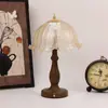 Lámpara de Mesa Clásica Estilo Antiguo Lámpara de Mesita de Noche para Dormitorio Retro Color Nogal de Alto Nivel Atmósfera Luz Nocturna Americana