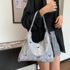 Bolsa Tote Monocromática Multifuncional para Deslocamento na Moda Casual Grande Capacidade Borboleta 2024 Novo Estilo Mochila