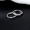 Anillo de Möbius, Diseño de Nicho, Sensación de Alta Gama, Banda Lisa Mate, Anillo Único, Anillo de Dedo de Moda y con Estilo, Único y Elegante