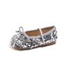 Sapatos Pequenos de Couro para Crianças em Estilo Chanel, Nova Versão Coreana Primavera e Outono 2026, Sapatos de Princesa com Solado Macio para Meninas com Lantejoulas, Sapatos de Uma Sola de Boca Rasa