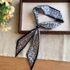 Lenço de seda com bolinhas delicadas estilo coreano para mulheres, design único, lenço de pescoço elegante, acessório de pescoço versátil de alta qualidade