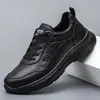 Sapatos Casuais de Couro de Negócios Masculinos Novos Primavera/Outono 2026 Sapatos Casuais de Viagem ao Ar Livre Masculinos Sapatos Masculinos Leves e Confortáveis