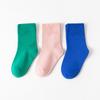 Meias Infantis 100% Algodão, Novas Meias de Cano Médio para Outono e Inverno, Meias Listradas Coloridas tipo Doce para Meninos e Meninas, Meias 100% Algodão para Bebês e Crianças Pequenas