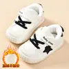 Sapatos para bebês meninos 0-1-3 anos 2 sapatos de bebê outono e inverno sapatos de bebê sola macia sapatos infantis sapatos de algodão grosso forrados com lã