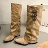 Botas Plataforma Bico Fino Bootcut de Couro com Fivela Cano Alto para Mulheres 2026 Outono/Inverno Novas Botas de Montaria de Cano Alto Super Bonitas