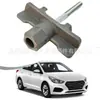 628501R100 62850-1R100 é adequado para Parafuso de Fixação do Estepe Hyundai Verna Accent