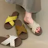 Sandalias de Moda para Mujer Chuyuji para Uso en Exteriores 2026 Nuevo Estilo de Verano para Combinar con Faldas, Sandalias de Vacaciones con Tiras Cruzadas de Lunares Estilo Pequeño Fragante