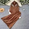 Conjunto de Dos Piezas para Mujer con Camisa y Falda Bordada con Lentejuelas y Perlas, Estilo Suave y Perezoso, para Otoño 2026, Aspecto Adelgazante y Elegante